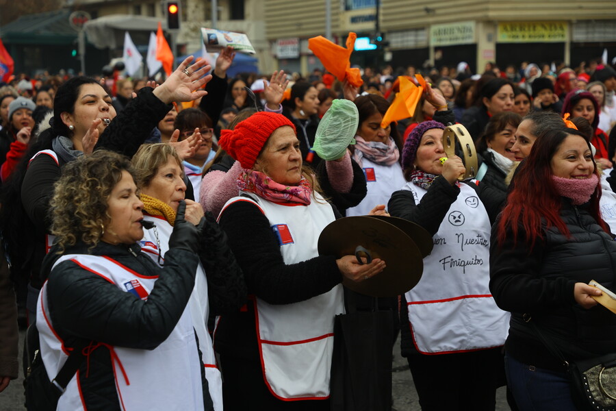 Directora-Junaeb-por-paro-manipuladoras-de-alimentos